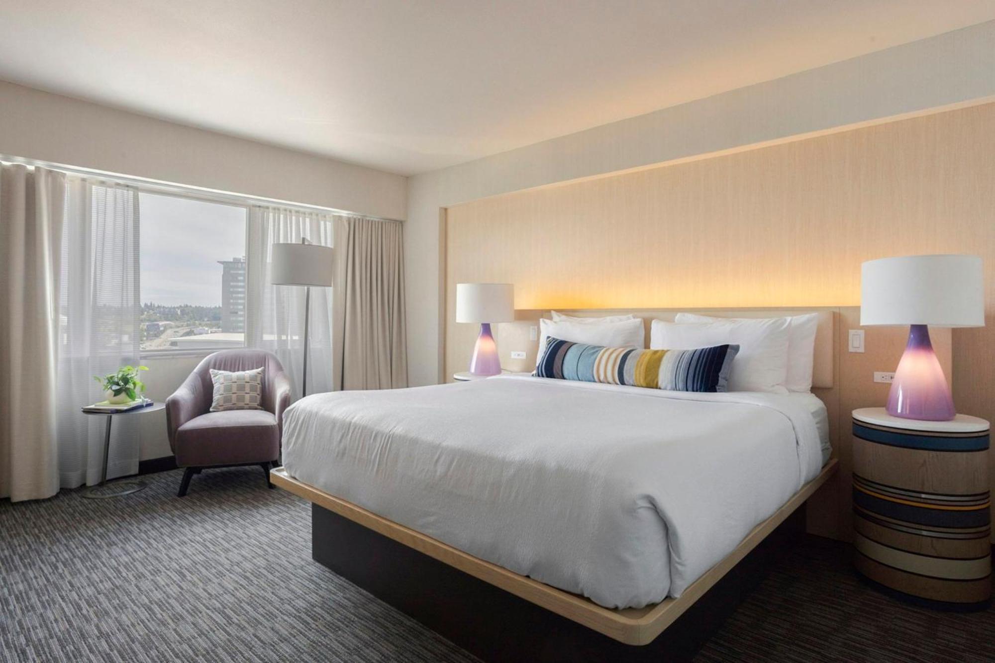 Deluxe King Room